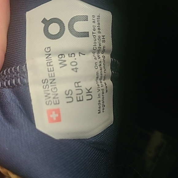 On Cloud Hi Edge Sneakers Sz W9 - Picture 7 of 8